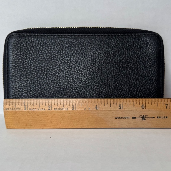 đź–¤Michael Kors Wallet Wristlet/Pebbled Leather/Black/Gold Hardware - Picture 2 of 9